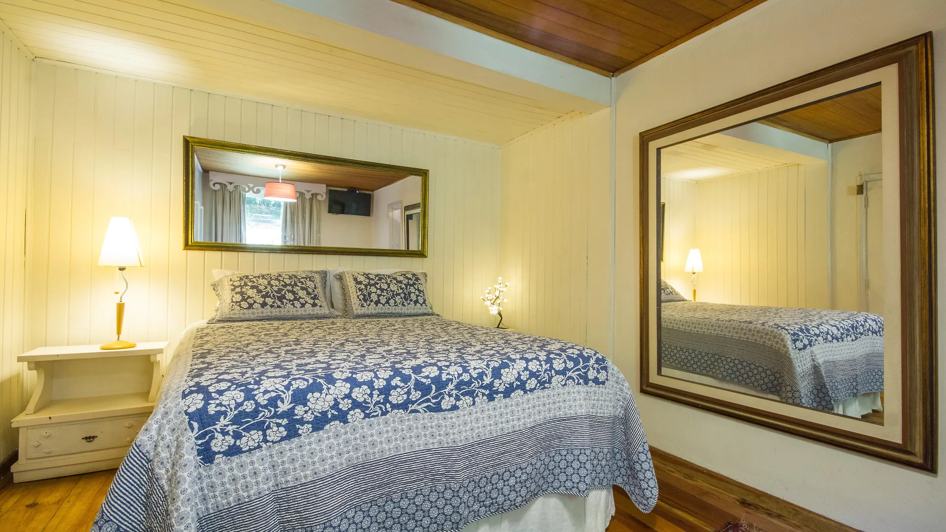 Paraiso Na Montanha House Boutique Campos do Jordao 2*,  Brazil
