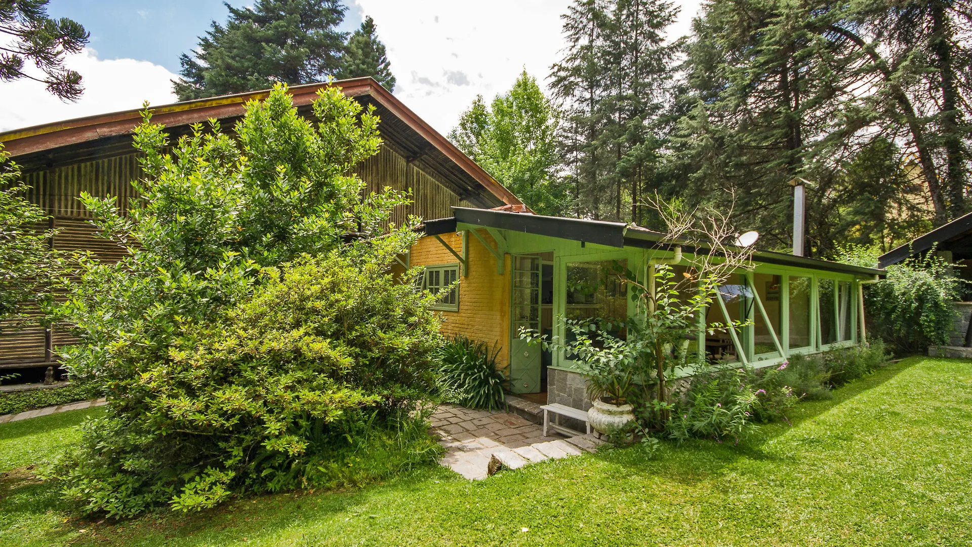 ** Hotel Paraiso Na Montanha House Boutique Campos do Jordao Brazil
